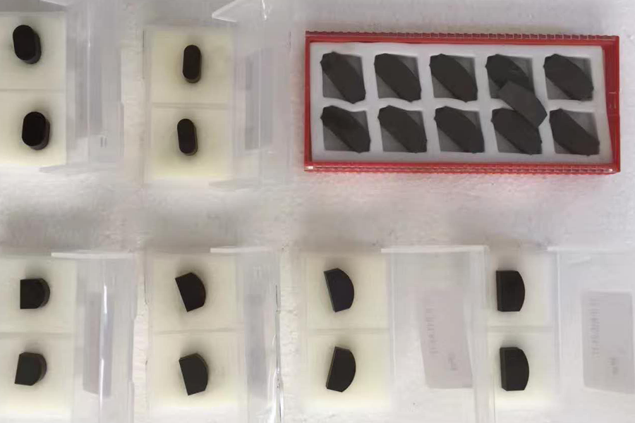 Máy tiện phụ tùng